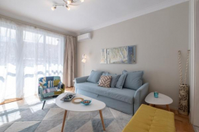 The Family & Pet Friendly Apartment next to Zaimov Park